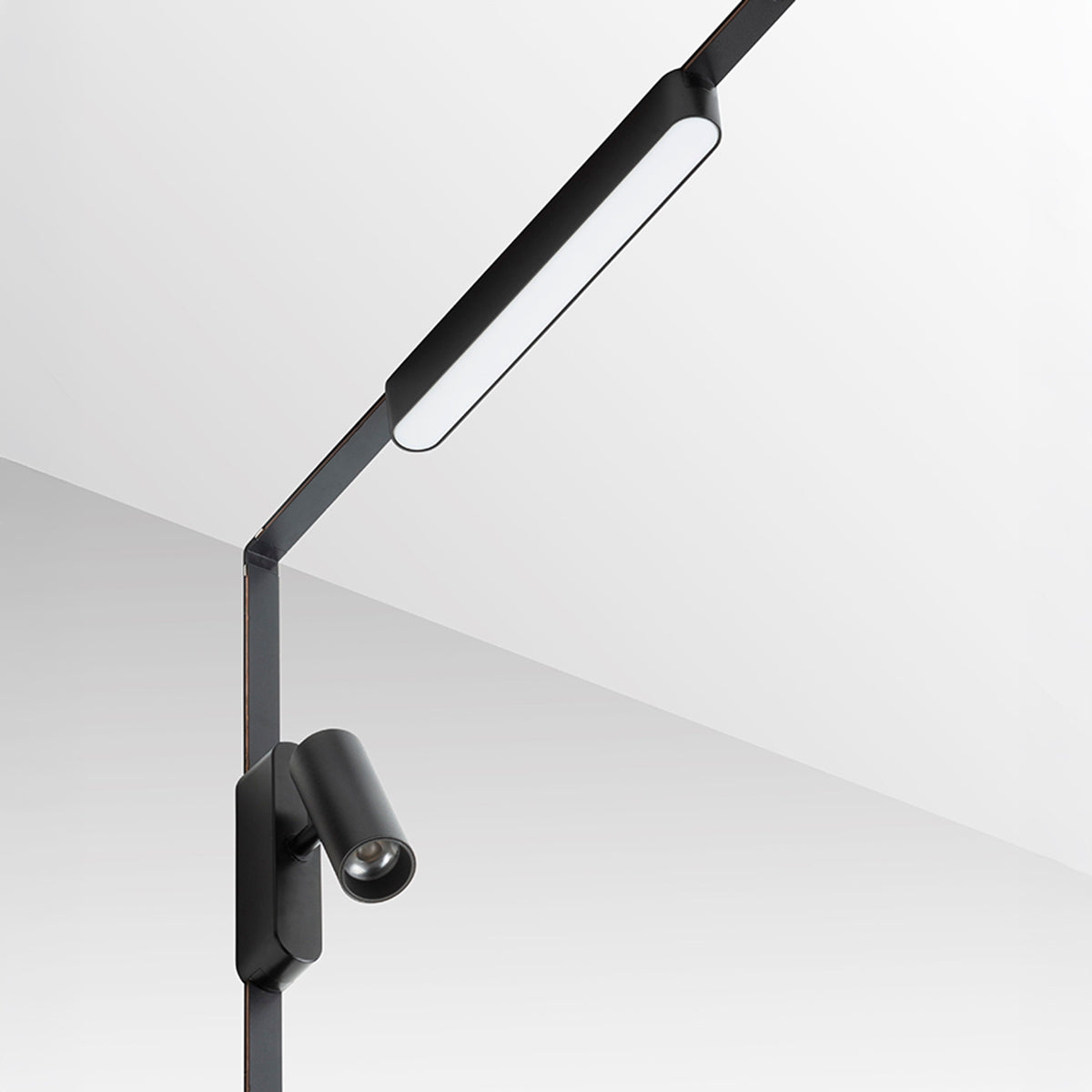 RENDL Ultra-thin track system LOKI 8 for the VEGA/WAVE system black  24= LED 6W 24°  3000K 4000K 6500K R14317 8