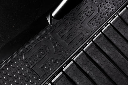 Strive™ Curved Treadmill
